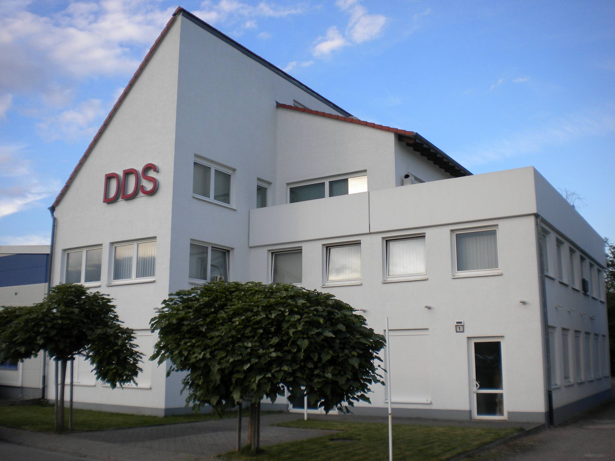 DDS Kontakt